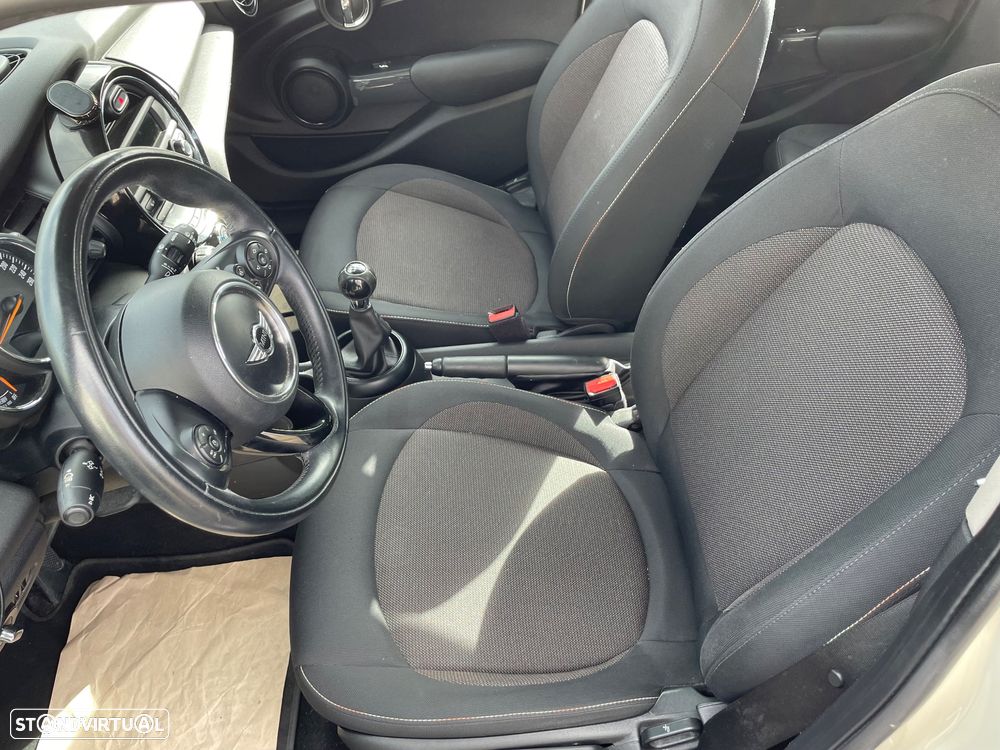 MINI 5 Portas One D - 7