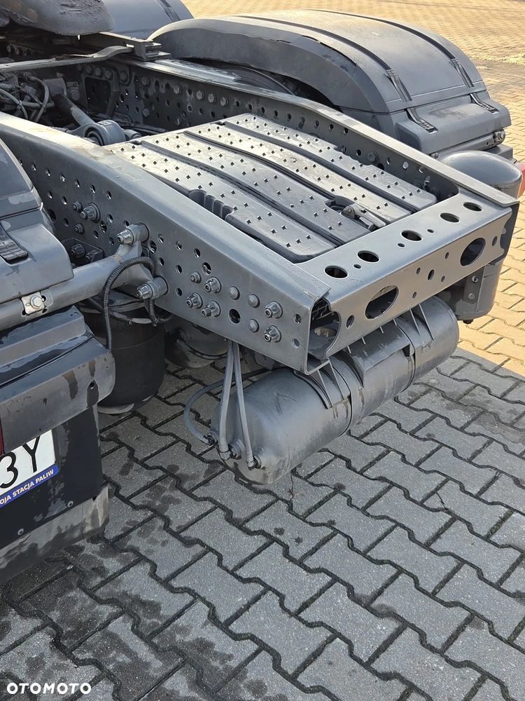 Mercedes-Benz ACTROS 2251 Giga Space - 14