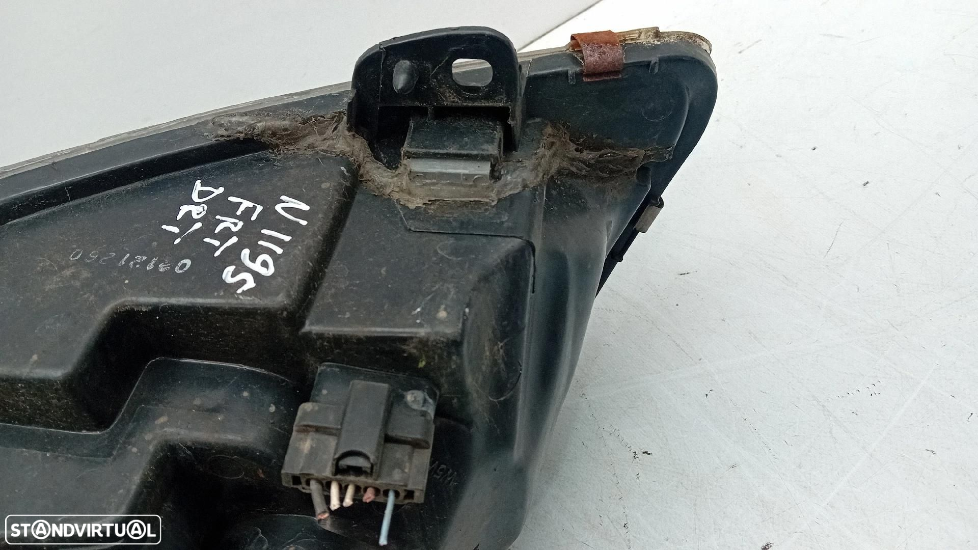 Ótica / farol direita RENAULT Clio II (BB0/1/2_, CB0/1/2_) - 8