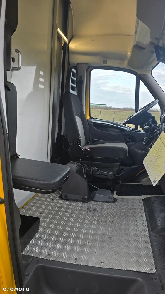 Iveco DAILY V, 35S11, KONTENER POCZTOWY DHL, EURO 5 - 11