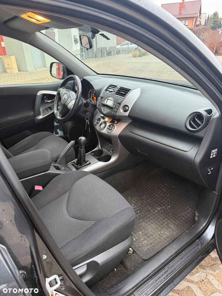 Toyota RAV4 2.0 VVT-i Sol - 13