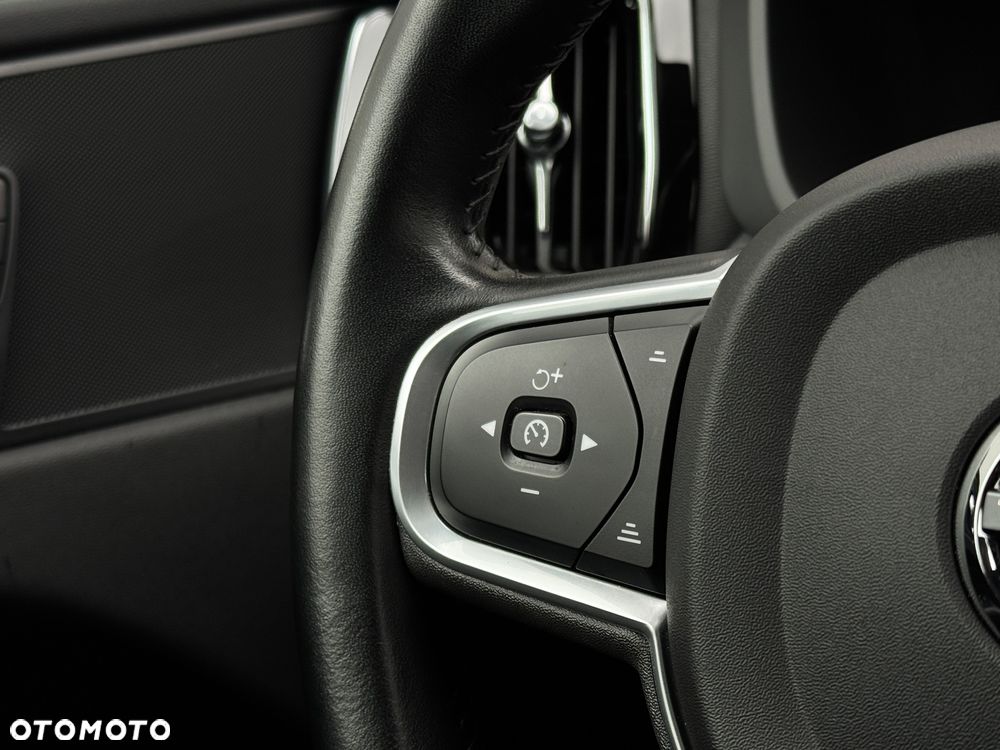 Volvo XC 60 D4 Inscription - 17