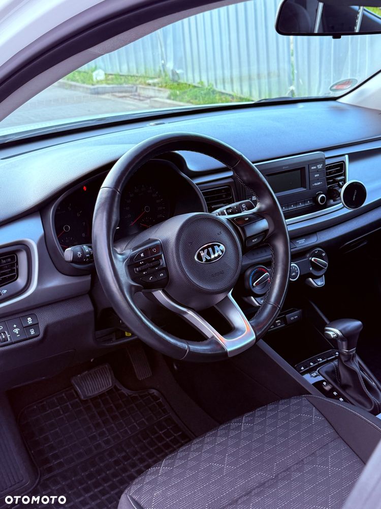 Kia Rio - 18