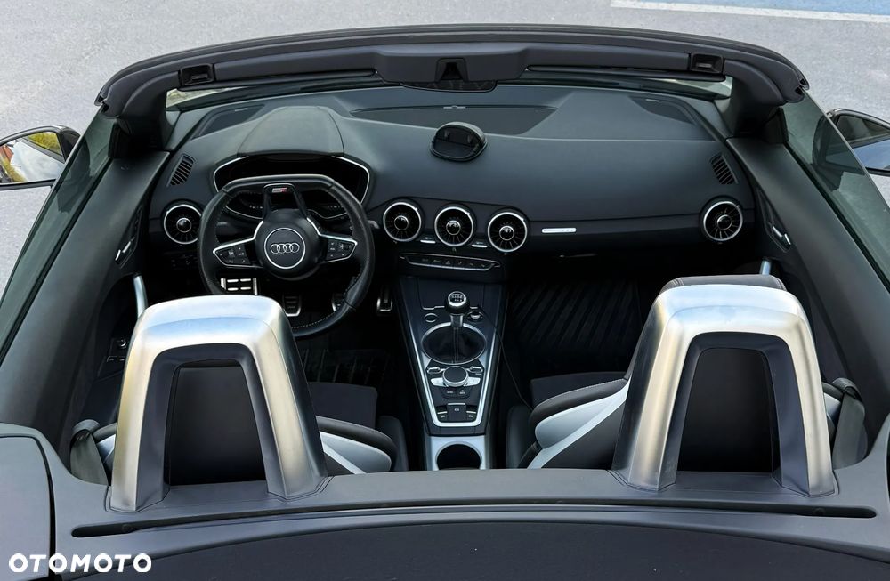 Audi TT Roadster - 8