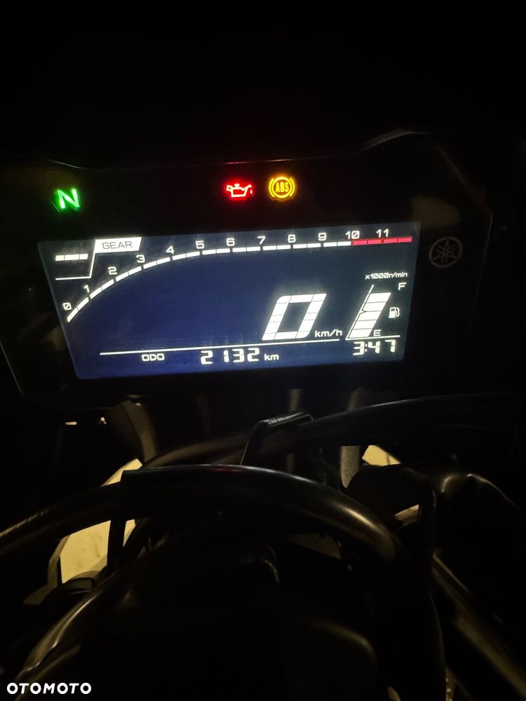 Yamaha R7 - 11