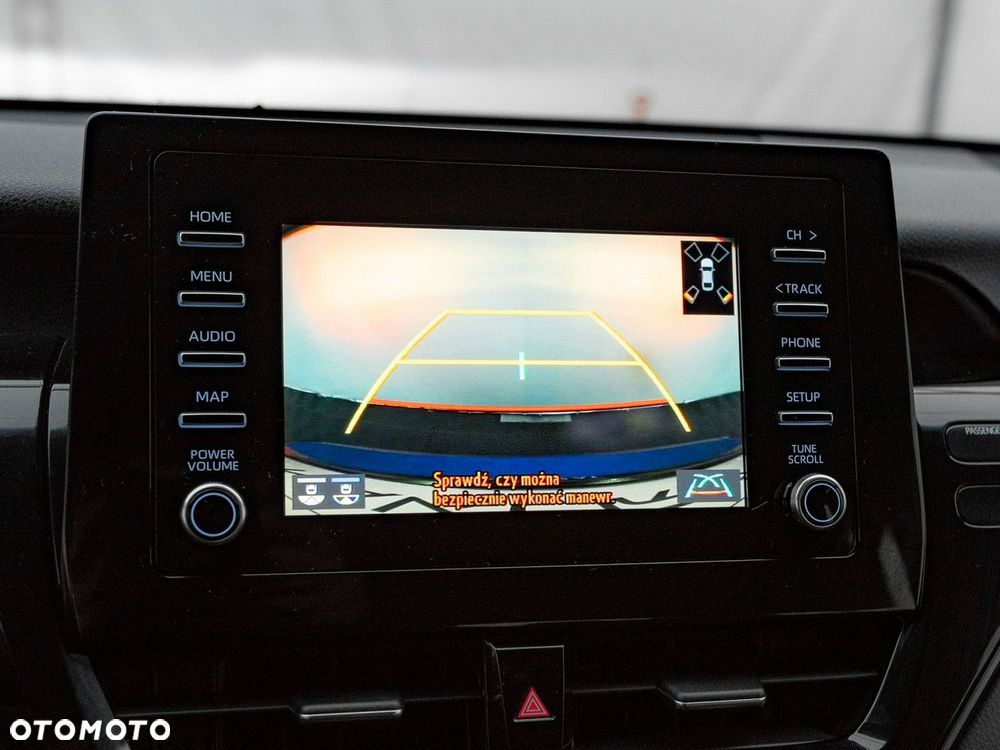 Toyota Camry - 22