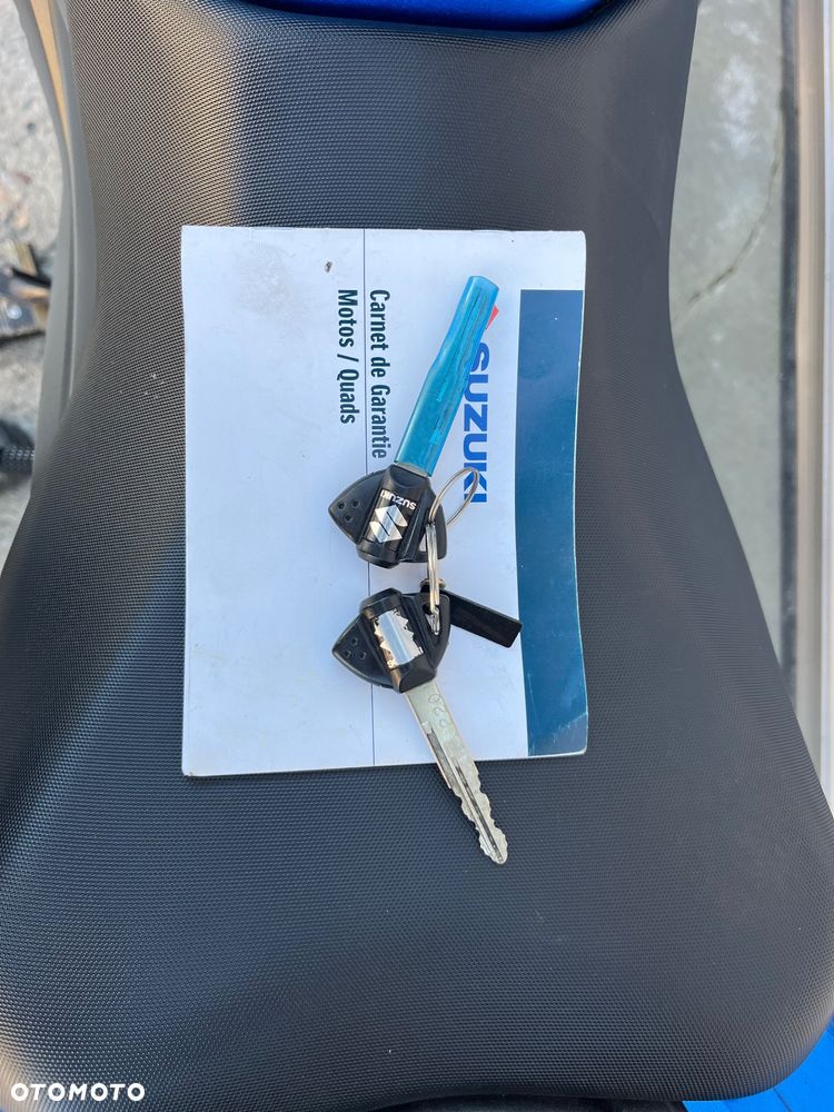 Suzuki GSX - 33
