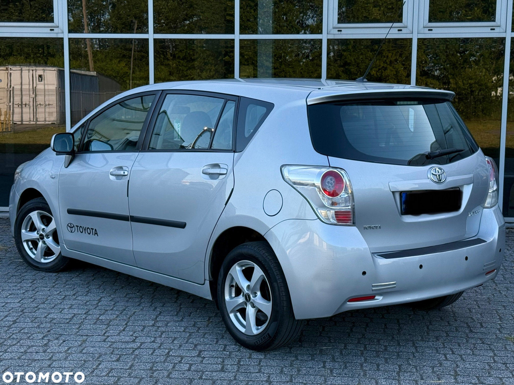 Toyota Verso 1.6 Premium 7os - 17