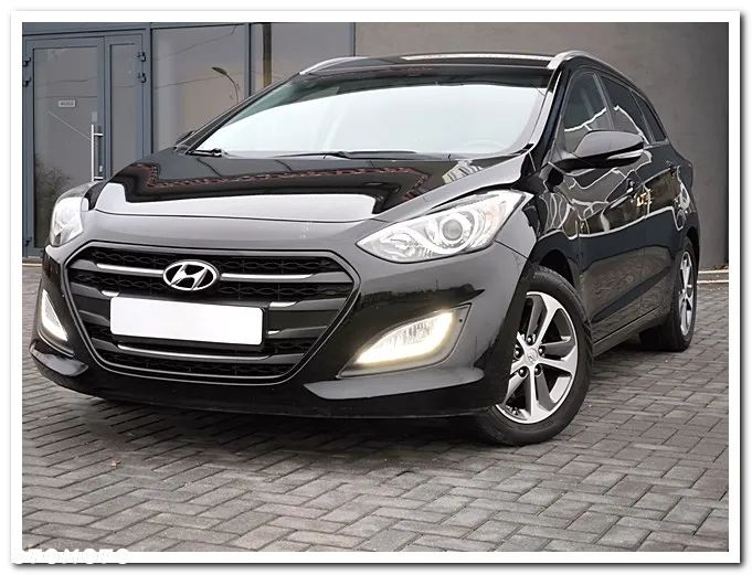 Hyundai i30 1.6 Automatik Style - 1