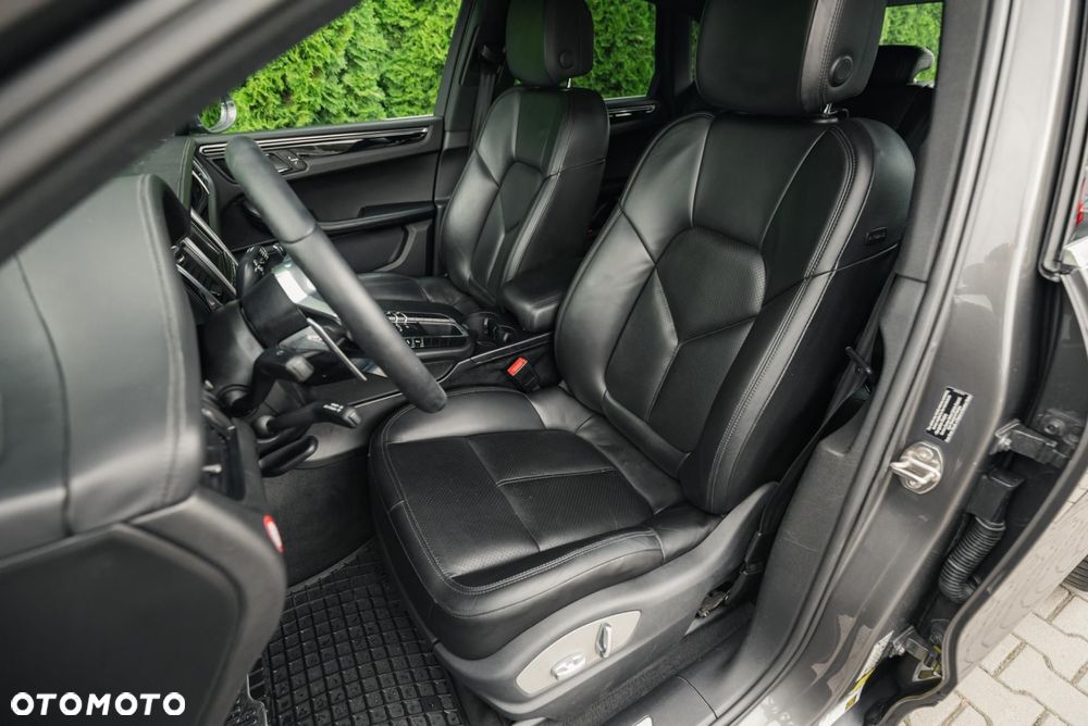 Porsche Macan - 12