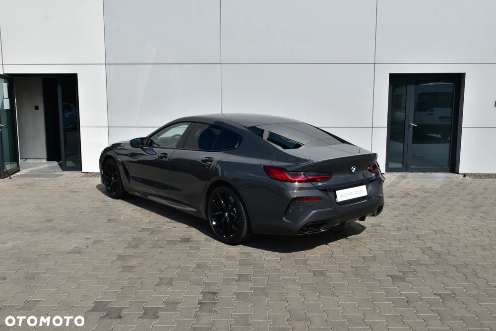 BMW Seria 8 - 2