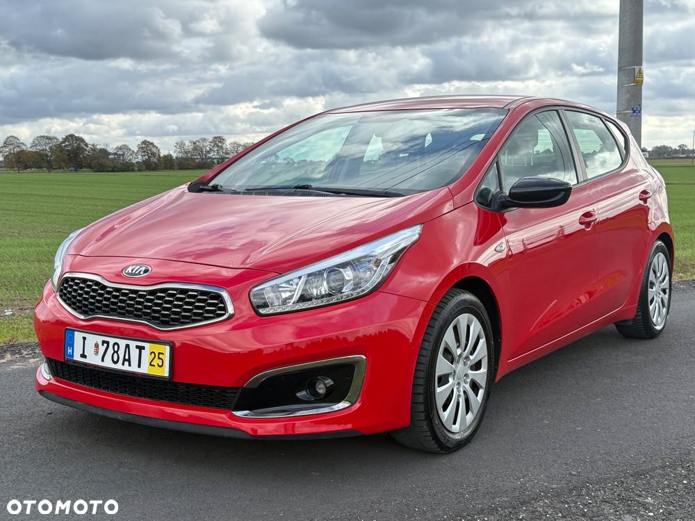 Kia Ceed - 26