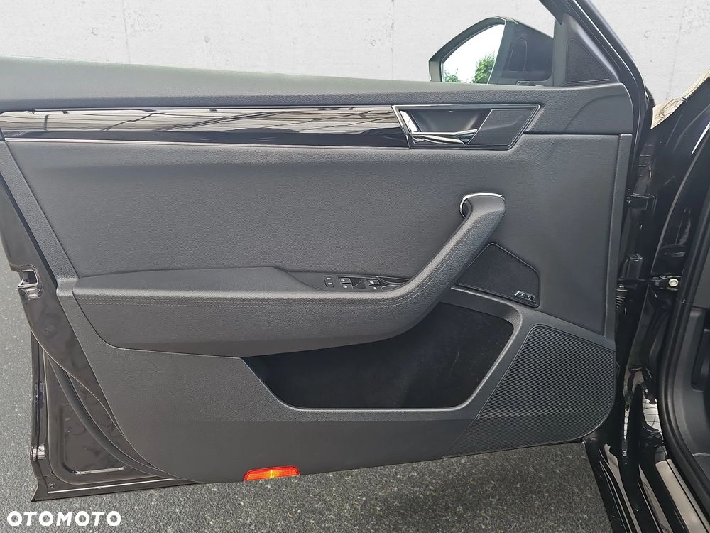 Skoda Superb 2.0 TSI L&K DSG - 11