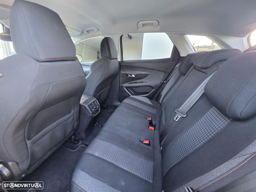 Peugeot 3008 1.5 BlueHDi Allure Baixo Consumo - 46