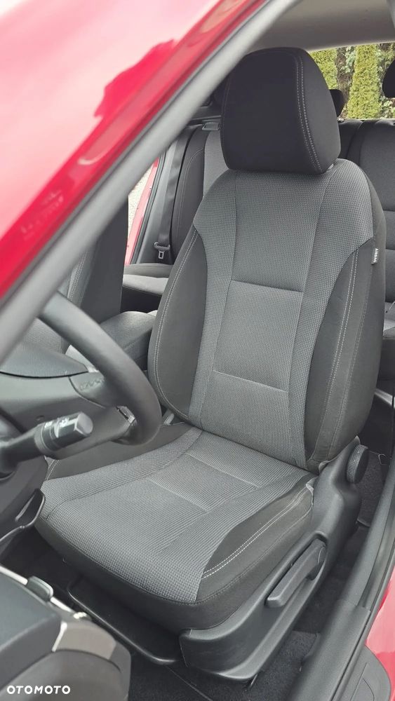 Hyundai i30 blue Kombi 1.6 GDi Passion - 13