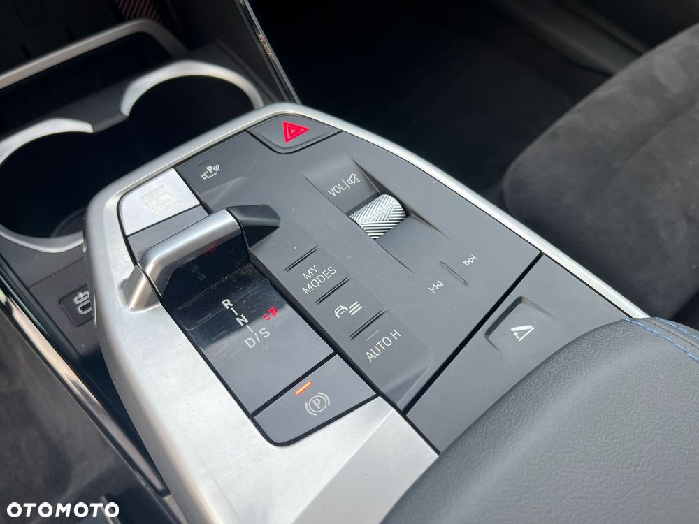 BMW X1 xDrive23i mHEV M Sport - 6