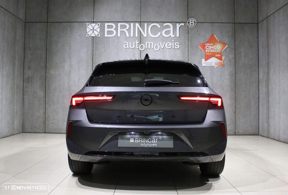 Opel Astra 1.2 T GS Line S/S - 12