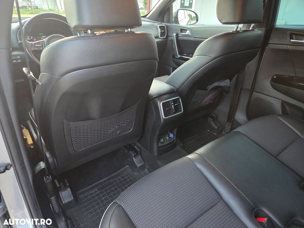 Kia Sportage 1.6 T-GDI 7DCT 4x4 GT Line - 10