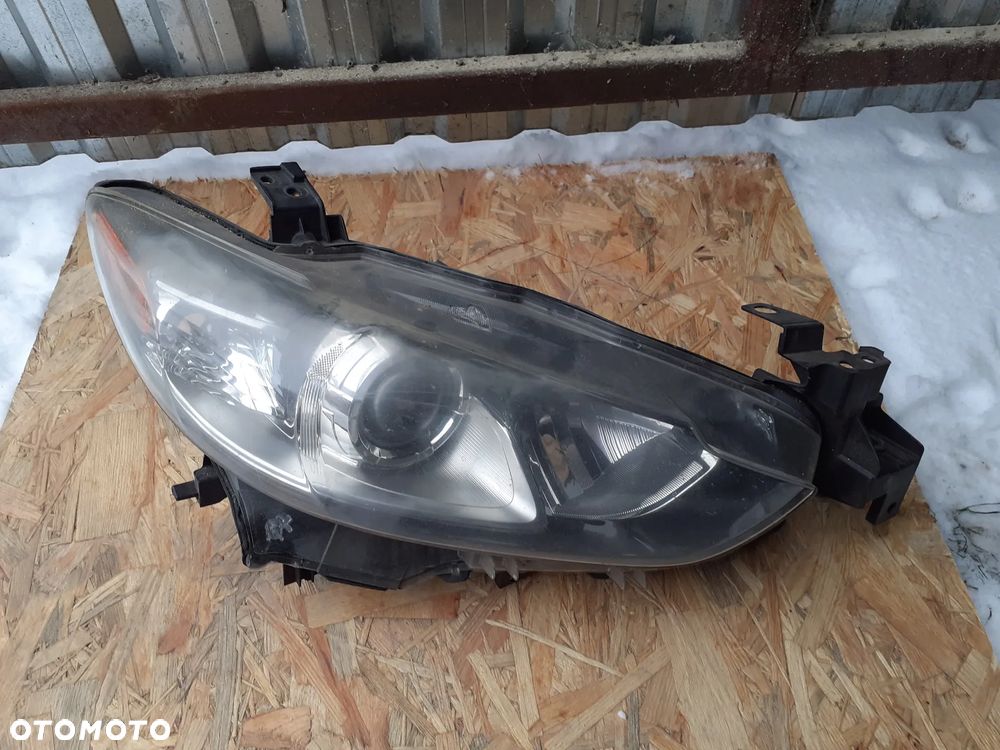 12140 Lampa prawy przód Mazda 6 12- USA - 1