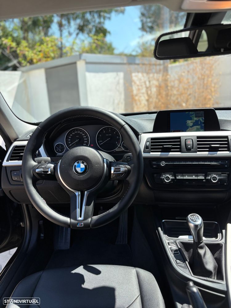 BMW 318 d Luxury Line - 12