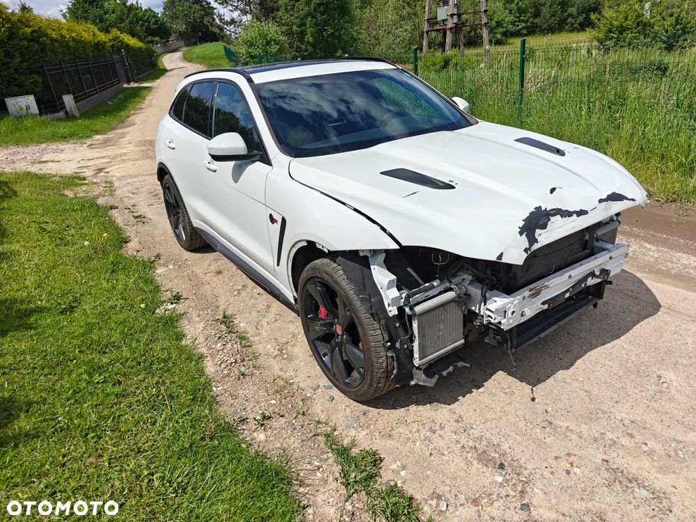 Jaguar F-Pace 5.0 V8 P550 AWD SVR - 3