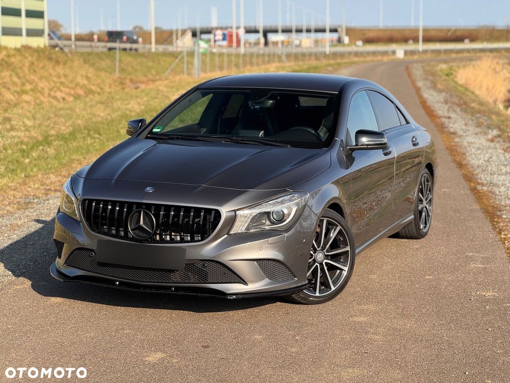 Mercedes-Benz CLA 200 7G-DCT Urban - 8