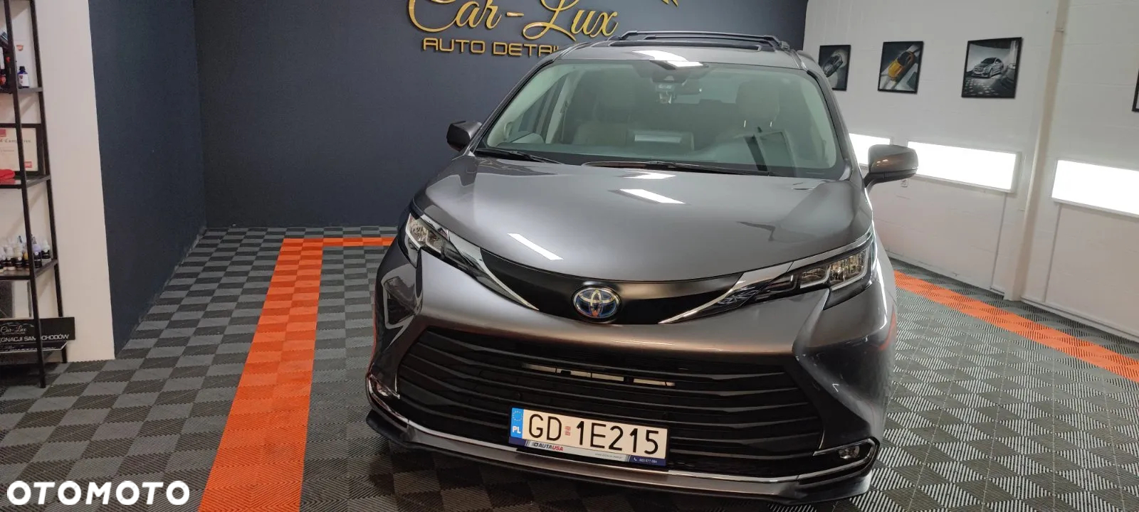 Toyota Sienna - 3