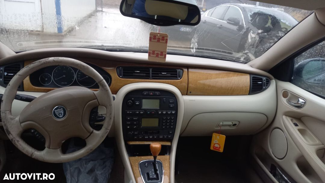 Dezmembrari Jaguar X-Type 3.0 v6 Benzina - 5