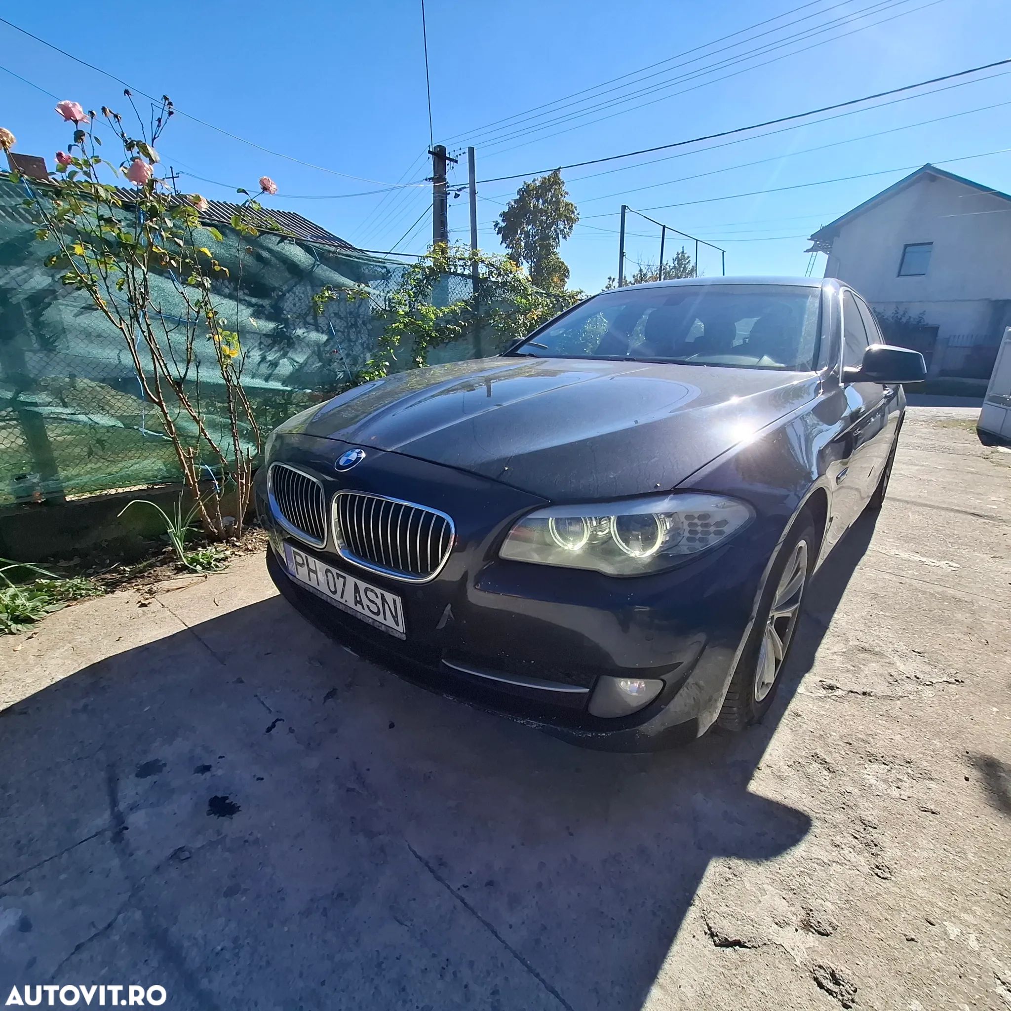 BMW Seria 5 525d Touring - 1