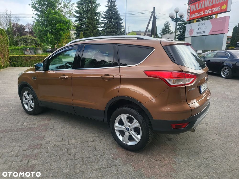 Ford Kuga 2.0 TDCi 4x4 Titanium - 38