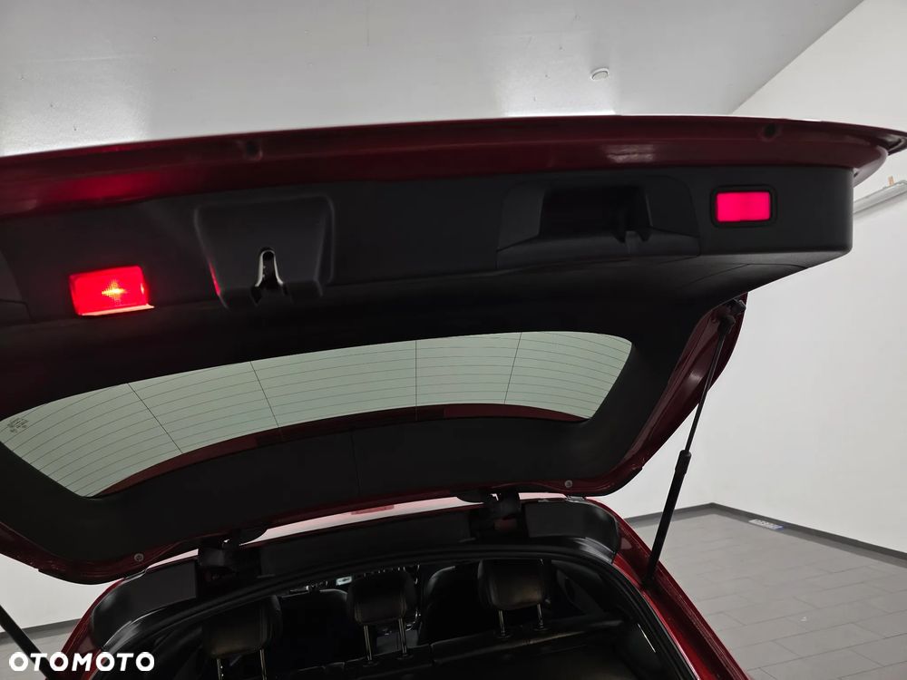 Mercedes-Benz GLC 300 de 4Matic 9G-TRONIC AMG Line Plus - 40