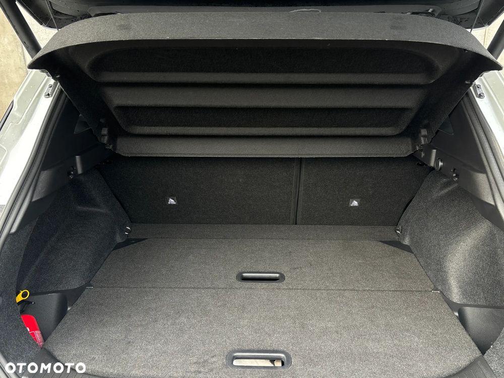 Nissan Qashqai 1.3 DIG-T MHEV N-Connecta Xtronic - 28