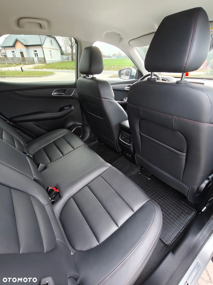 MG HS 1.5 T-GDI Excite DCT - 30