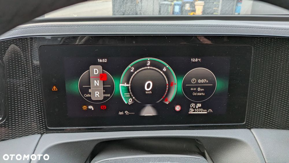 Volkswagen Tiguan - 16