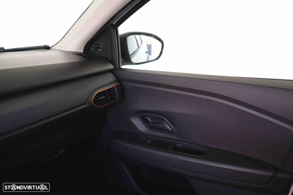 Dacia Sandero 1.0 TCe Essential - 35