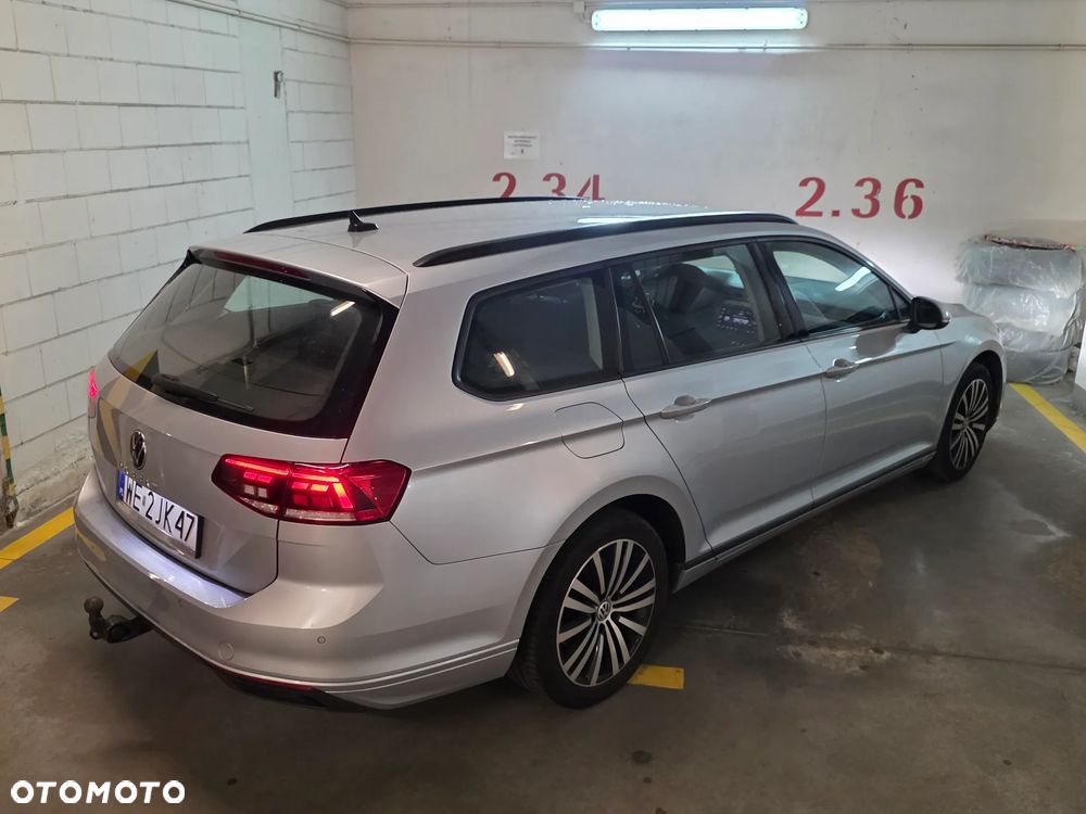 Volkswagen Passat 2.0 TDI (BlueMotion Technology) DSG Comfortline - 13