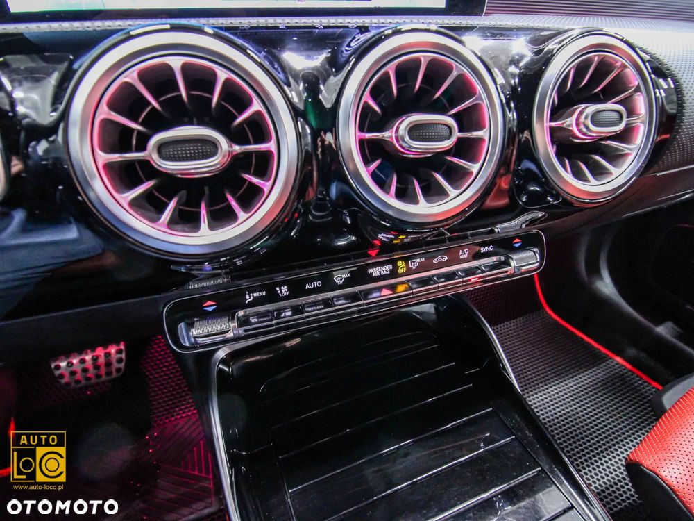 Mercedes-Benz CLA - 28