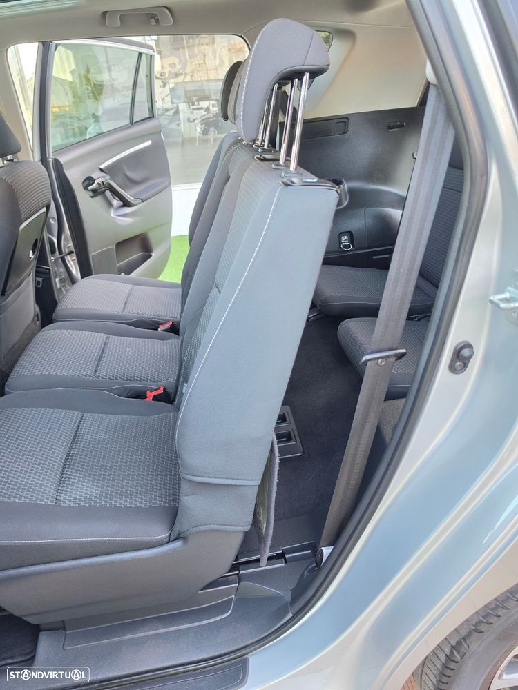 Toyota Verso 1.6 D-4D Comfort - 36