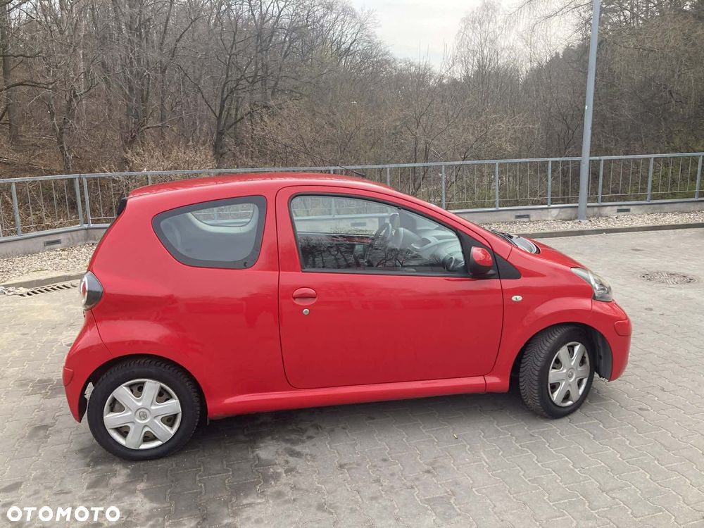 Toyota Aygo Standard - 10