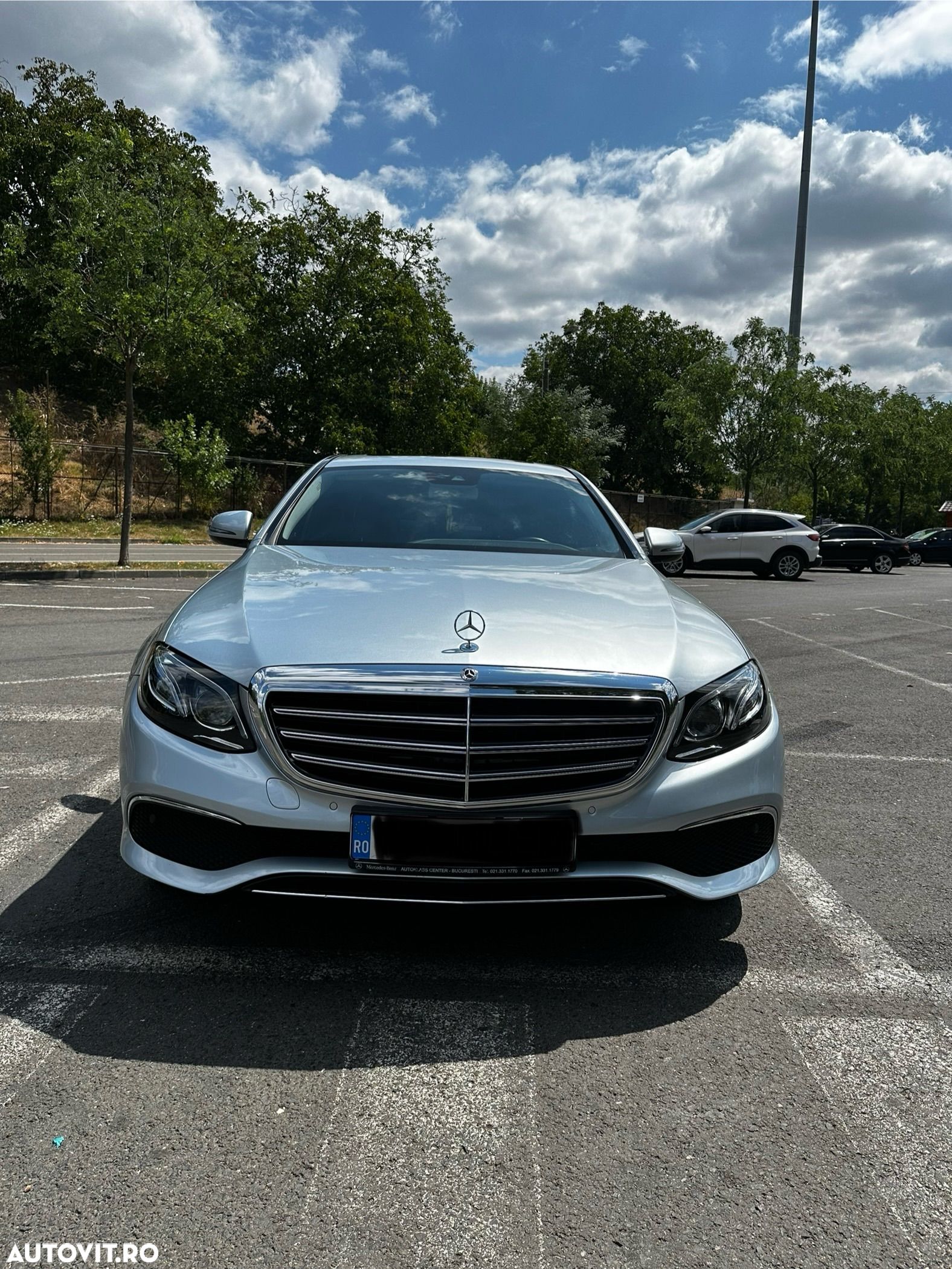 Mercedes-Benz E 220 d Aut. - 1