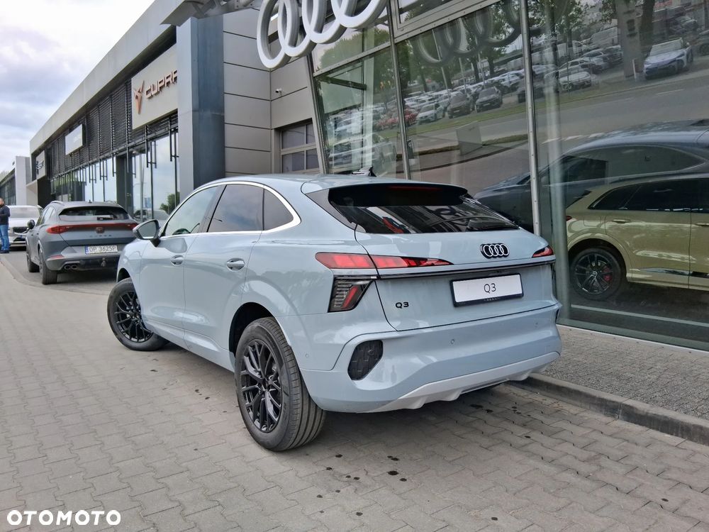 Audi Q3 Sportback - 4