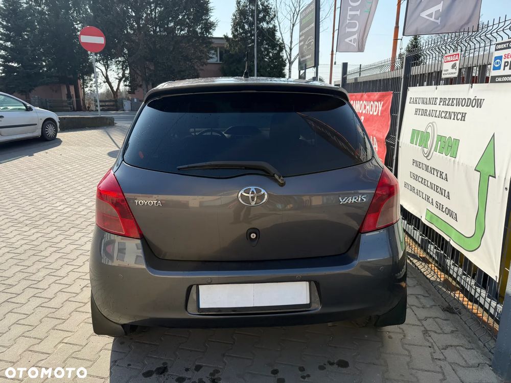 Toyota Yaris 1.3 Sol MM - 5