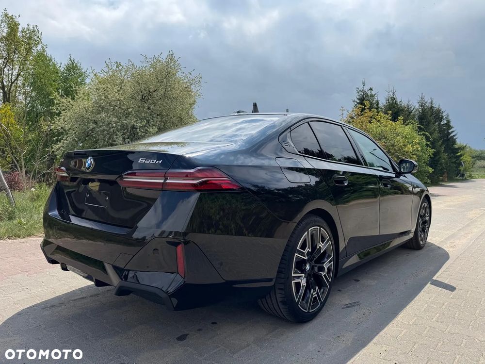 BMW Seria 5 520d xDrive - 8