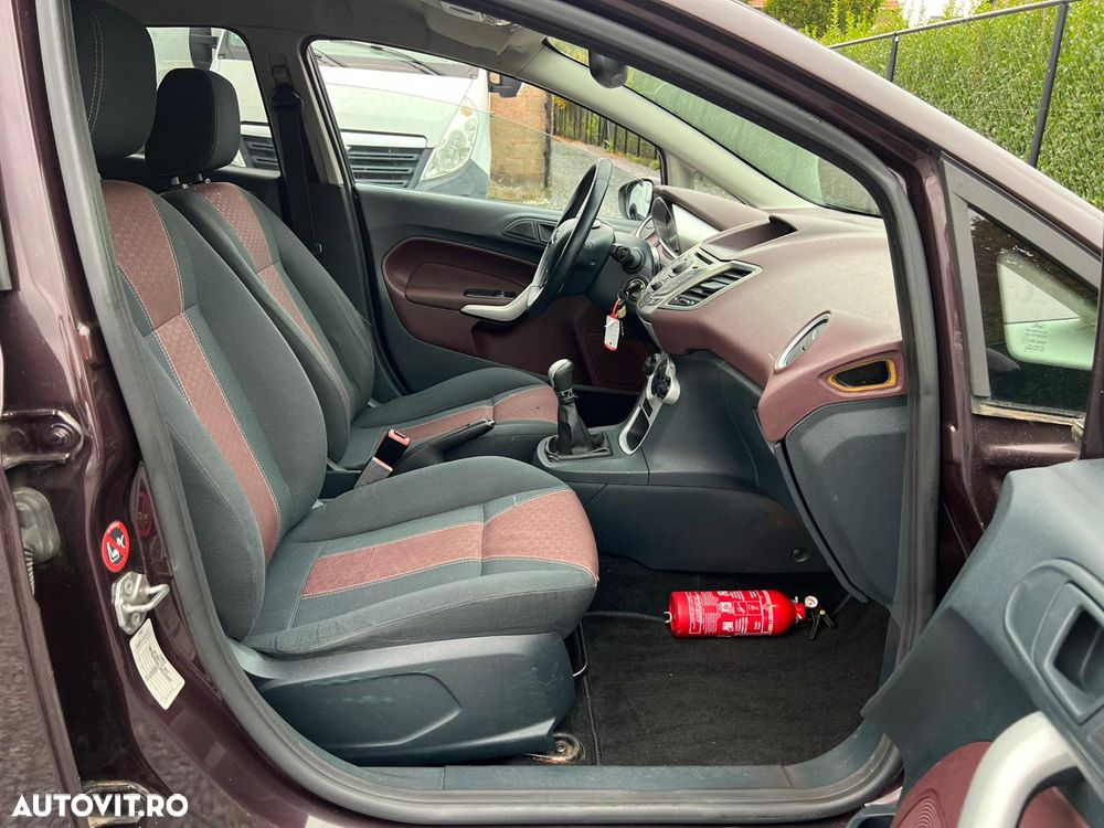 Ford Fiesta 1.6 TDCI Titanium - 11