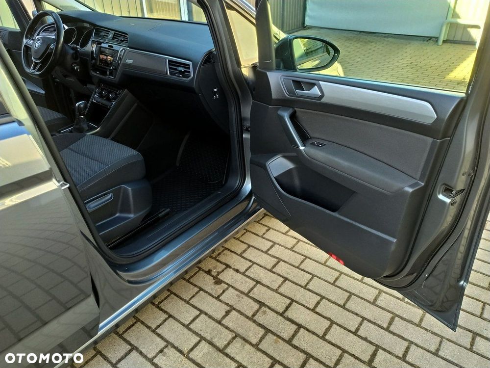 Volkswagen Touran 2.0 TDI BMT Comfortline Plus DSG - 23