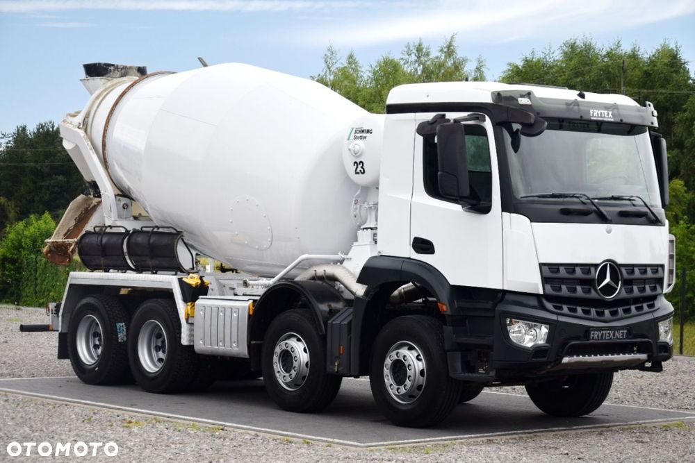 Mercedes-Benz Arocs 3243 - 3
