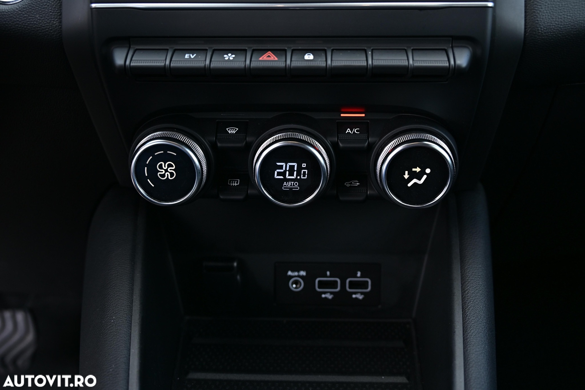 Renault Captur E-Tech PHEV 160 Techno - 37