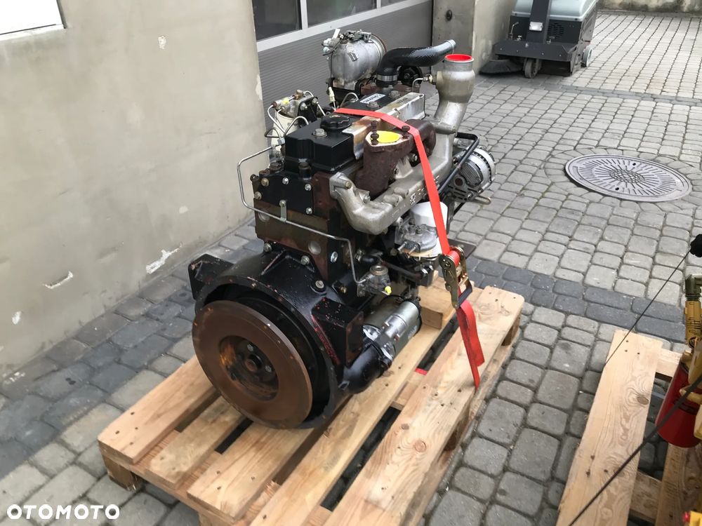 silnik Perkins 1004 1004-4 1004T 1580/2200 1580 2200 AA81078 15853netto - 5