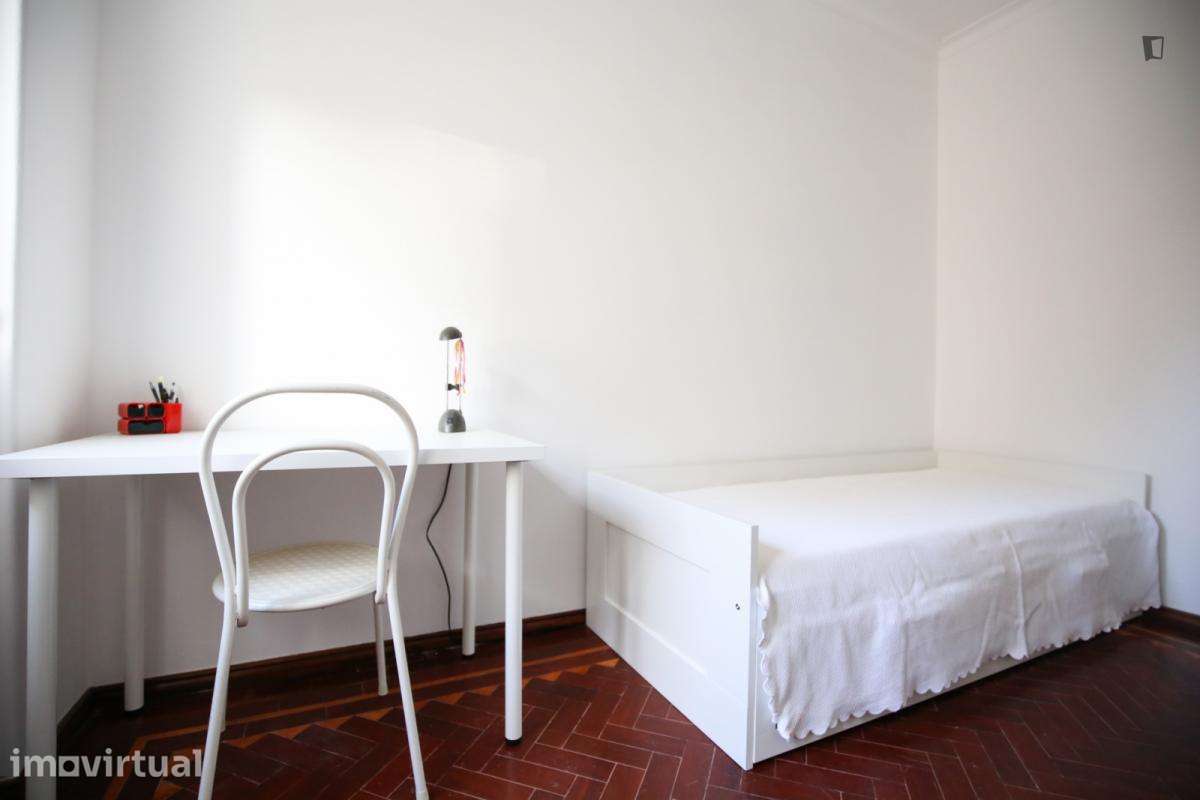 Quarto - localizado em Paço de Arcos Lisbon - Grande imagem: 3/25
