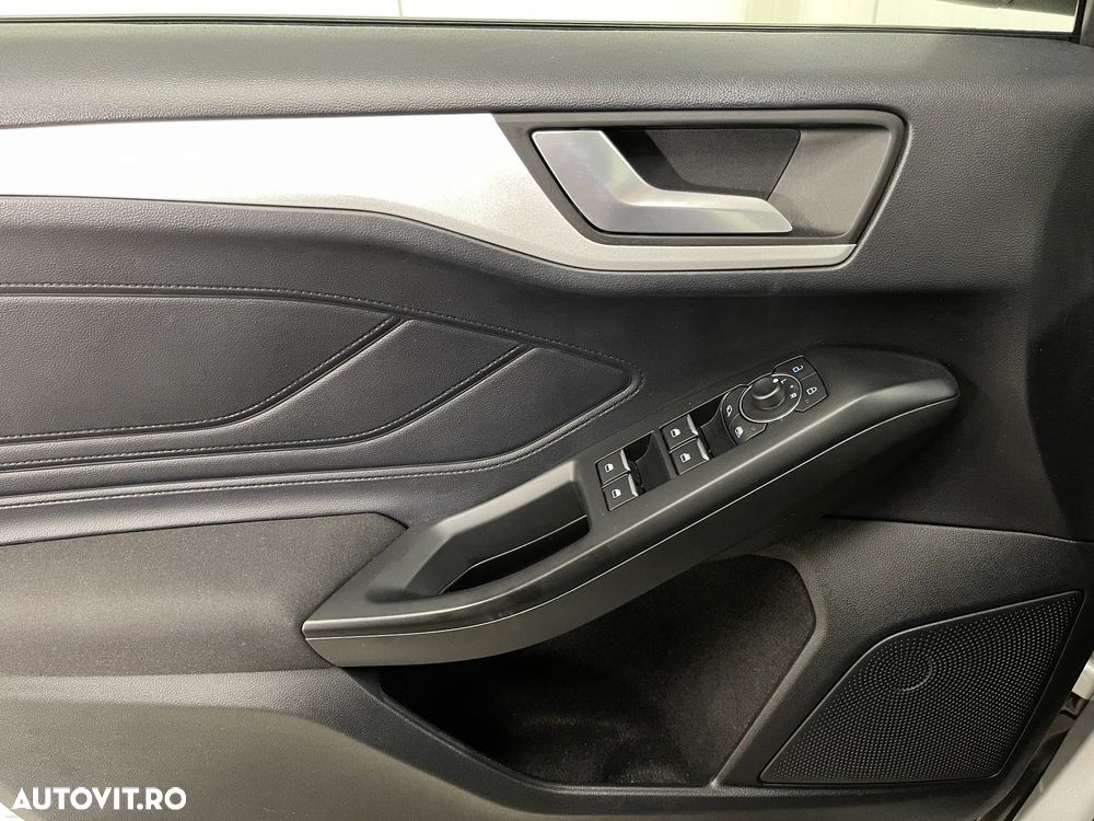 Ford Focus 1.0 EcoBoost Trend Edition - 24
